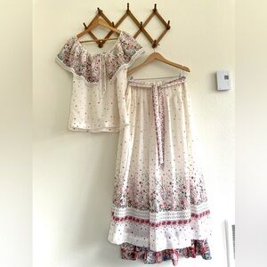 Vintage Chessa Davis 2 Piece Peasant Blouse and Maxi Skirt Set